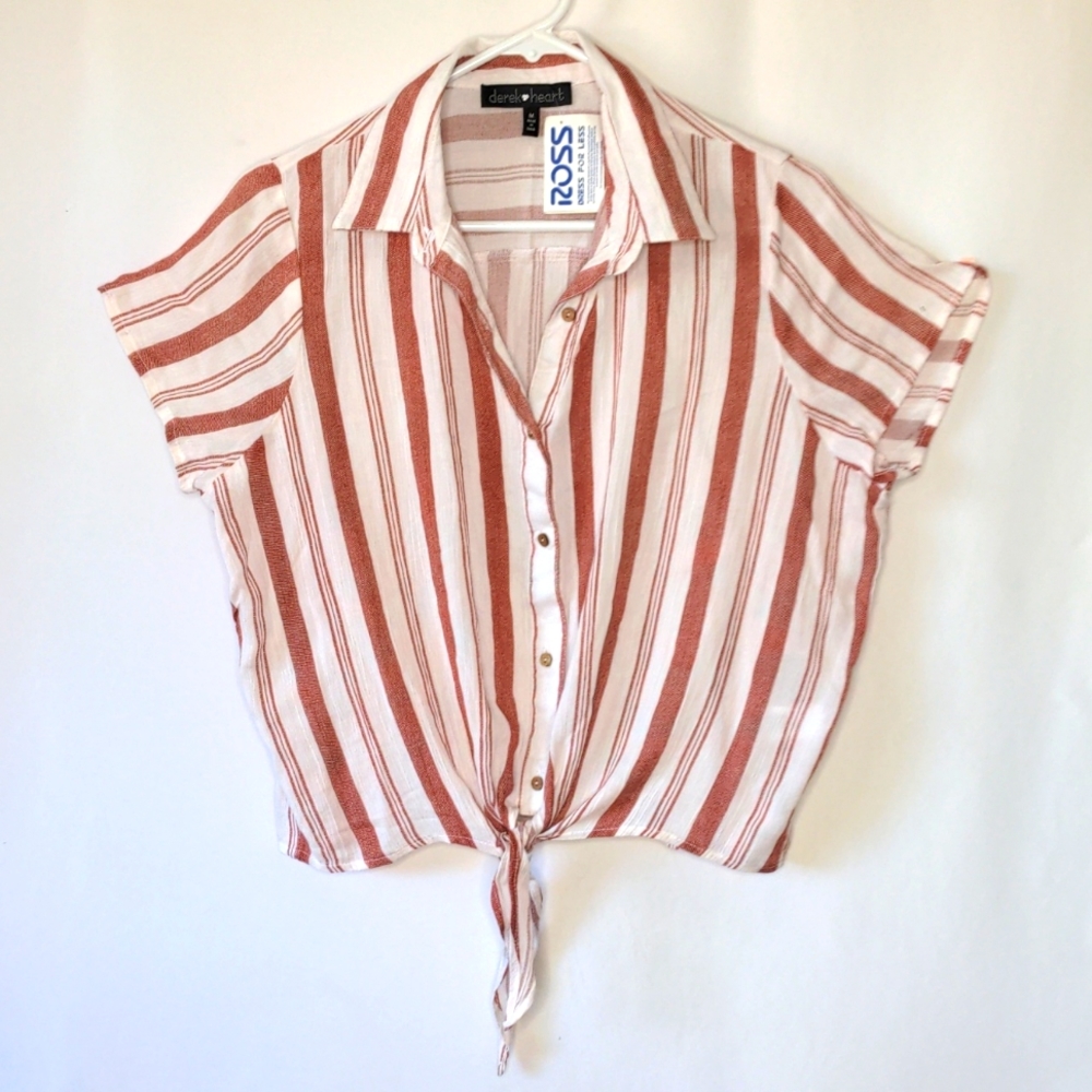 NWT Stripe Front-Tie Crop Top Size M